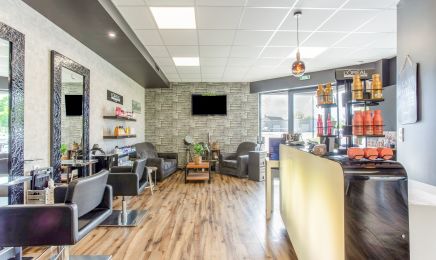 Le 33 Coiffure : Coiffeur à Changé