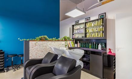 Laurent Coiffure  : Coiffeur à Hautefort