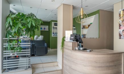 Eloni Jordan : Coiffeur à Igny