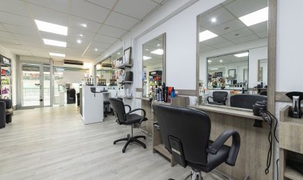 Nouvelle Ere : Coiffeur à Miramas