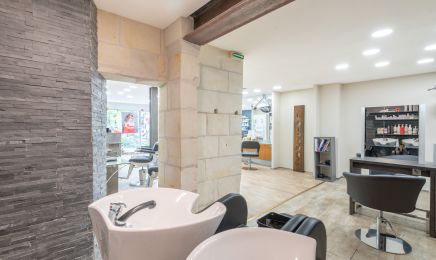 Caliste  : Coiffeur à Châtellerault
