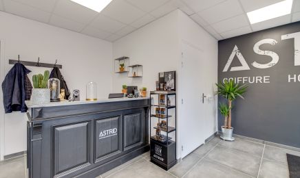 Astrid Coiffure - Homme et Barbier & Coloriste Visagiste  : Barbier à Eysines
