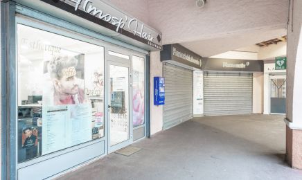 Atmosp'Hair & Romane Esthétique : Coiffeur à Roquebrune-sur-Argens