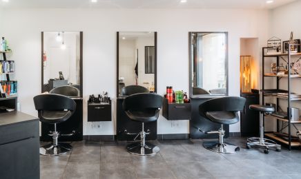 L’Hair des Temps : Coiffeur à Saint-Julien-de-Civry