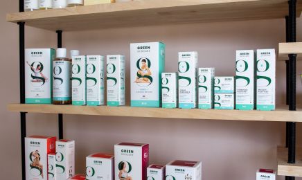 Centre De Soins Esthétiques Lucie  : Manucure à Gan