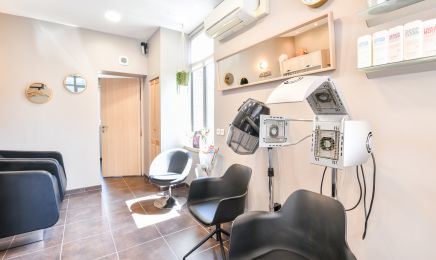 Il ou Elle : Coiffeur à Préseau