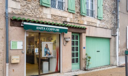 Anita Coiffure Bouresse : Coiffeur à Bouresse