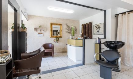 coiffure mixte diosa bella : Coiffeur à Saint-Christophe-sur-Roc
