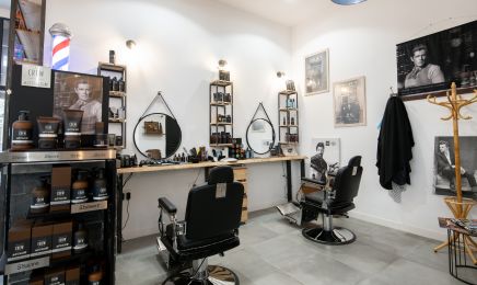 Scene En Tete : Coiffeur à Torreilles