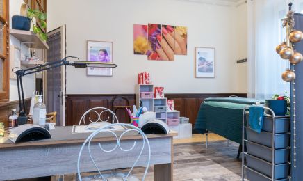 Beauté Service : Manucure à Reignier-Esery
