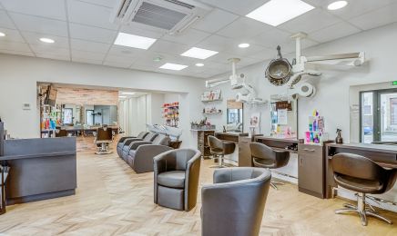 Joubert B & G : Barbier à Laval