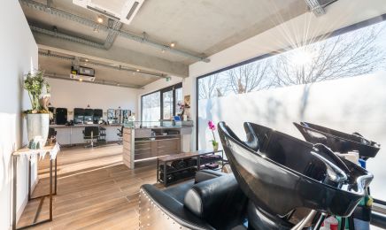 Le Salon Frida Coiffeur & Barbier  : Coiffeur à Cogolin