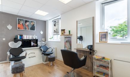 Hair Scult : Manucure à Plumaudan