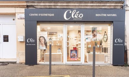 Cléo institut : Manucure à Carbon-Blanc