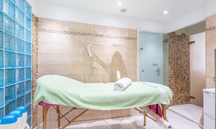 A Fleur de Peau : Manucure à Roquebrune-sur-Argens