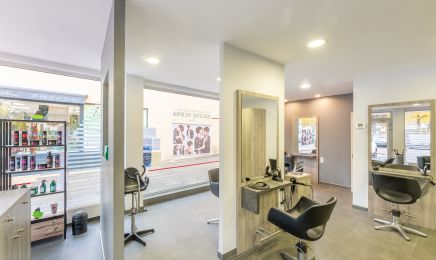 Entr'Act : Coiffeur à Fontaines-Saint-Martin