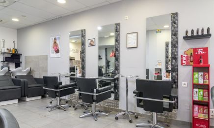 MC Coiffure  : Manucure à Saint-Maximin-la-Sainte-Baume