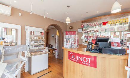 Institut de beauté By Manon  : Manucure à Rinxent