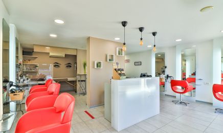 Hair Sud Création by Maude & Flo  : Coiffeur à La Garde