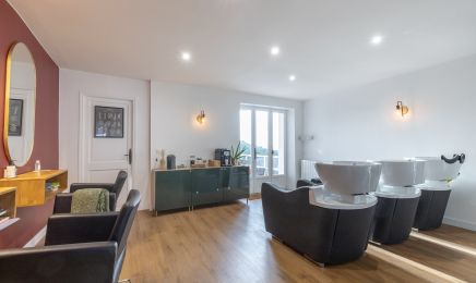 Oria Coiffure : Manucure à Neauphle-le-Château