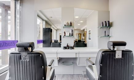Le Reflet du Miroir  : Coiffeur à La Montagne