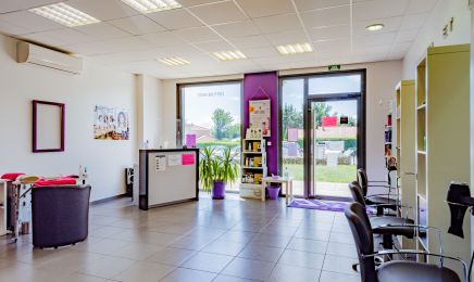 Emil et une coiffure : Coiffeur à Tramoyes