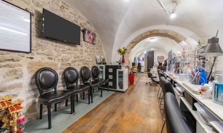 Bang Nails - Marchands : Manucure à Nîmes