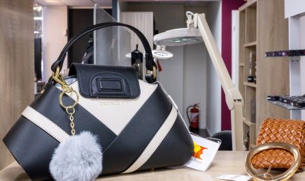 Espace Beauté & Bien-Être Lyli B. : Coiffeur à Jarny