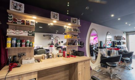 Jennif'Hair : Barbier à Saint-Chély-d'Apcher