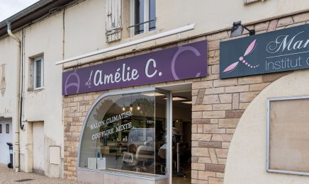 Amélie C : Coiffeur à Lux