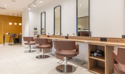 Studio 54 - La petite Usine : Barbier à Saint-Genis-Pouilly