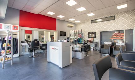 AGC Coiffure & Esthétique  : Coiffeur à Donzère