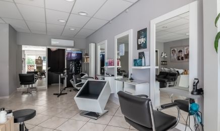 Agnes Coiffure - Visagiste : Coiffeur à Pézenas