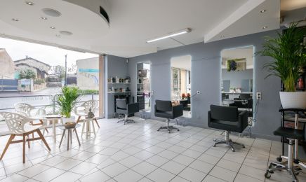 Les ciseaux d’emi  : Coiffeur à Le Haillan