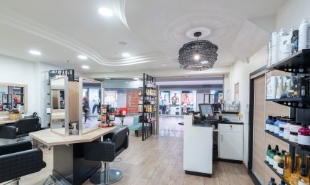 Jean Marc Joubert - Poitiers LECLERC : Coiffeur à Poitiers