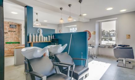 A chacun sa coupe  : Coiffeur à chemille