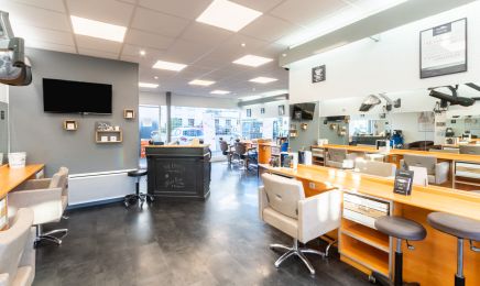 Viva La Vie - Bastille Coiffure - Tours Montjoyeux  : Coiffeur à Tours