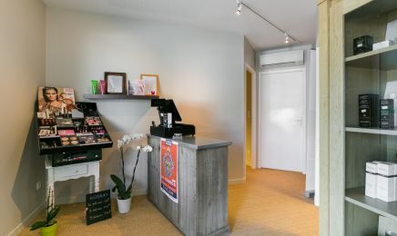 Centre d'Esthétique Inaia : Institut de beauté à Bardos