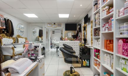Ade Beauty : Coiffeur à Nîmes