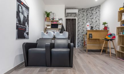 Manue hair tendance : Coiffeur à Brouilla