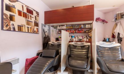 L’Elisée : Coiffeur à Ménilles