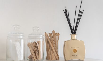 Estyactually - Massage - Épilations - Soins visage : Institut de beauté à Paris