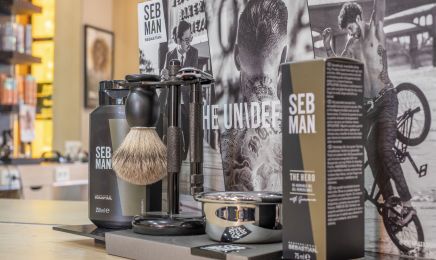 Giulian coiffeur de l’ile barbe : Coiffeur à Lyon