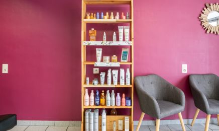 Kath s’en mêle  : Coiffeur à Bas-en-Basset