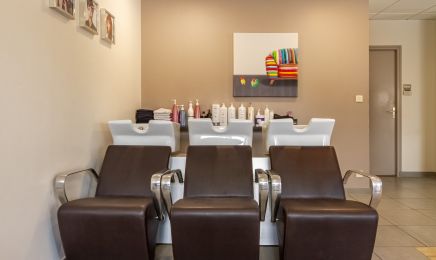 MN visagistes : Coiffeur à L'Herbergement