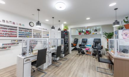 LILI BEAUTE : Manucure à Paris