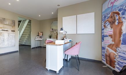 Défi beauté Maître artisan esthétique : Manucure à Villecresnes