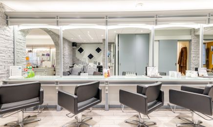 Vanessa Dumont Coiffure : Manucure à Le Havre