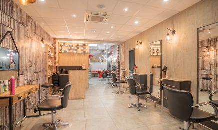 Violine - Coiffeur Coloriste : Coiffeur à Maulevrier