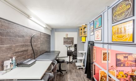TCB - Tatoueur Coiffeuse Barbier : Coiffeur à Vichy